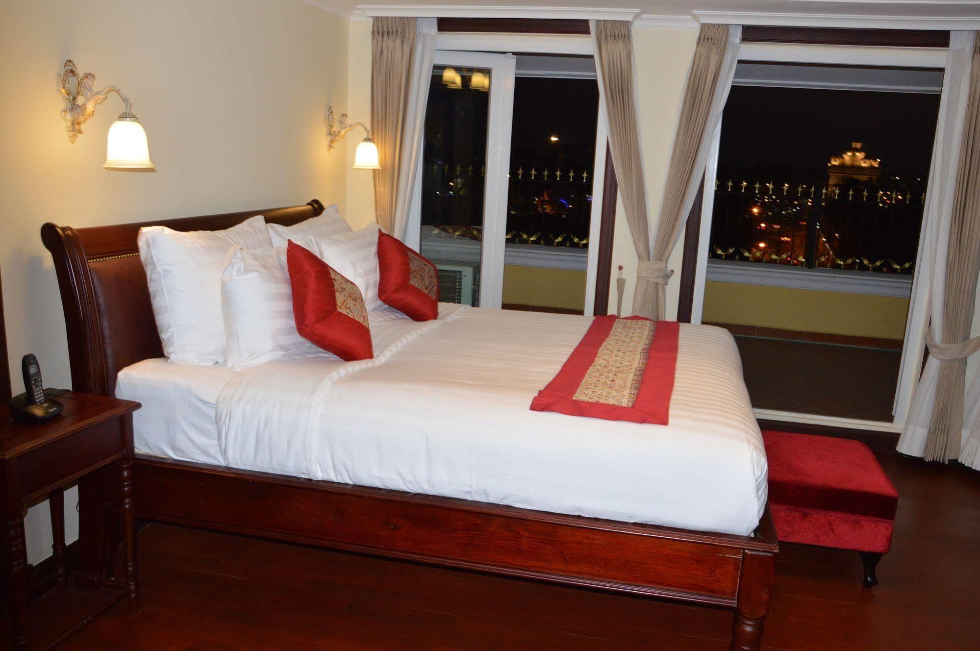 Phasouk Vien Chantra Hotel Vientiane Extérieur photo